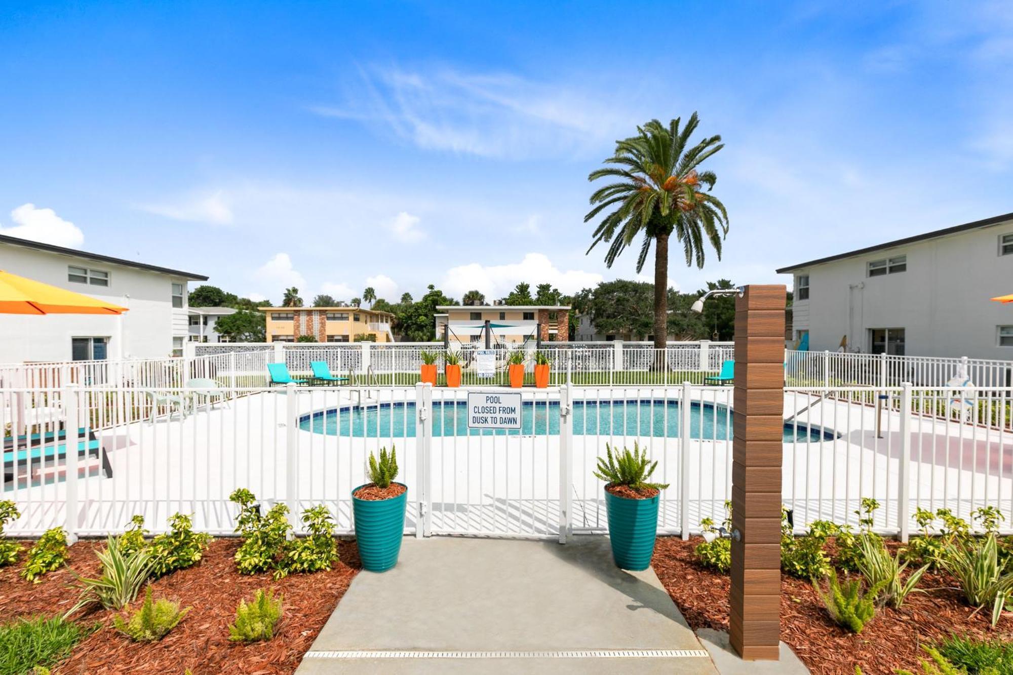 Ocean 2 - Seaside Boutique Apartment Indian Harbour Beach